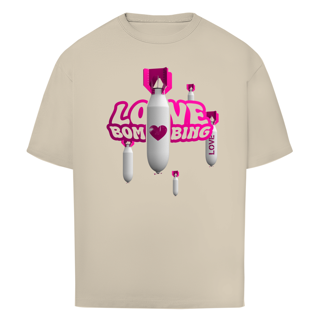 "LOVE BOMBING" - Oversize T-Shirt