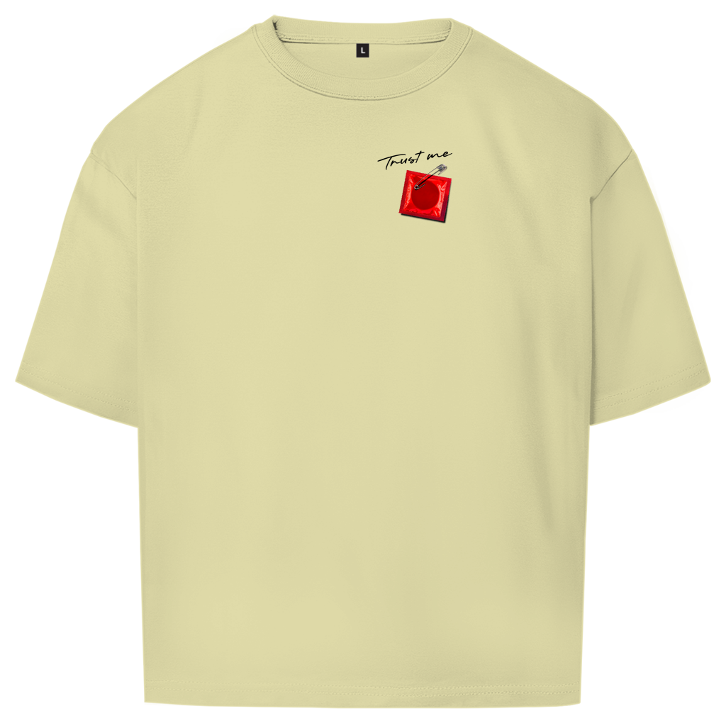 "TRUST ME" - Oversize T-Shirt
